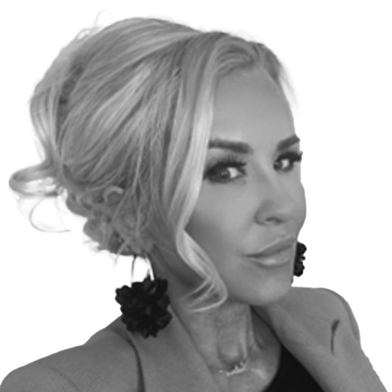 Selina Hayes Website bw